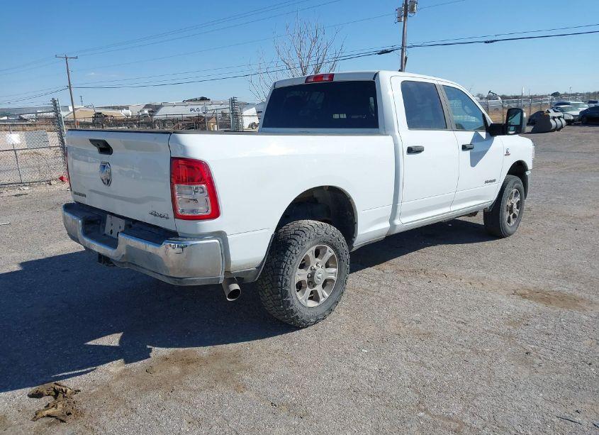 Photo 4 of 2024 Ram 2500 BIG HORN 4X4 6'4 BOX (VIN 3C6UR5DL9RG113826)