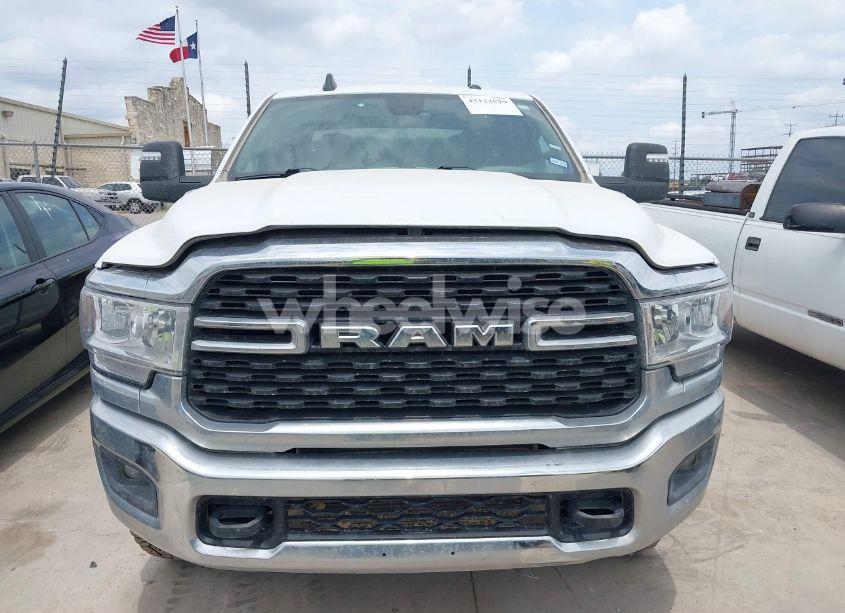 Photo 12 of 2024 Ram 2500 BIG HORN 4X4 6'4 BOX (VIN 3C6UR5DL9RG157986)