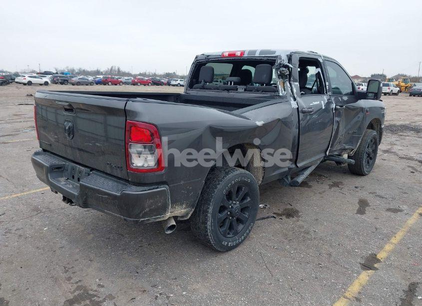 Photo 4 of 2024 Ram 2500 BIG HORN 4X4 6'4 BOX (VIN 3C6UR5DL9RG224098)