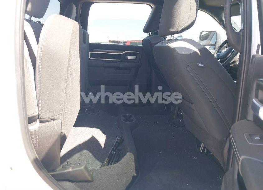 Photo 8 of 2024 Ram 2500 BIG HORN 4X4 6'4 BOX (VIN 3C6UR5DL9RG291347)