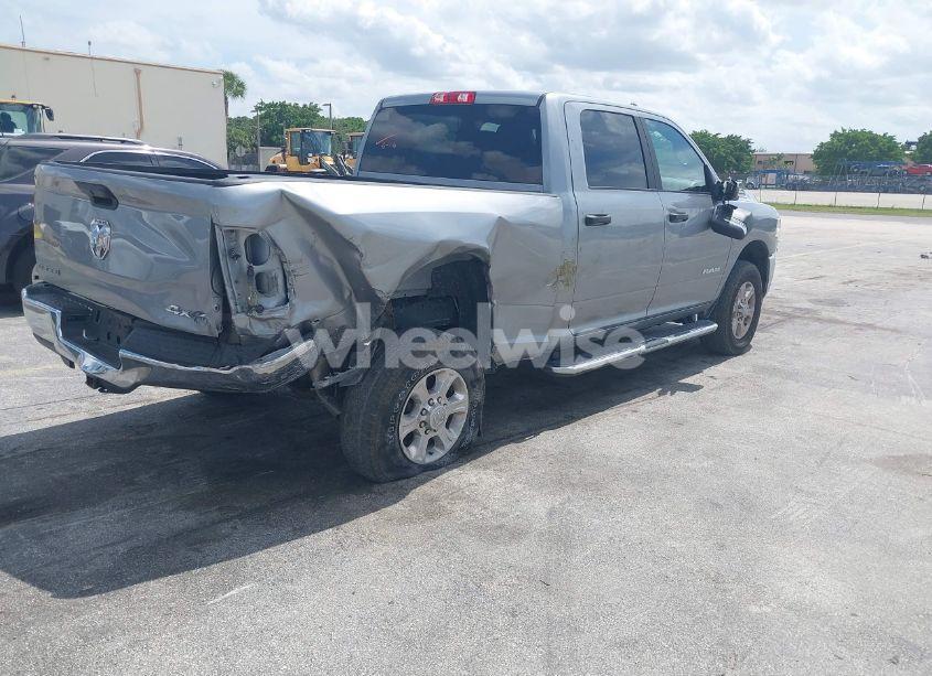 Photo 4 of 2024 Ram 2500 BIG HORN 4X4 6'4 BOX (VIN 3C6UR5DL9RG348839)