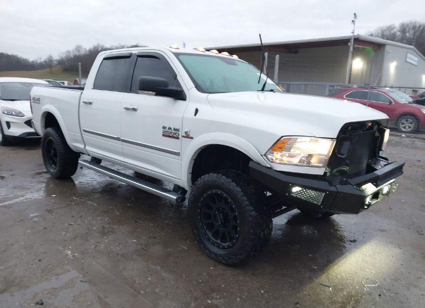 2018 Ram 2500 (VIN 3C6UR5DLXJG289238) main photo