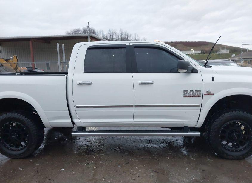 Photo 14 of 2018 Ram 2500 (VIN 3C6UR5DLXJG289238)