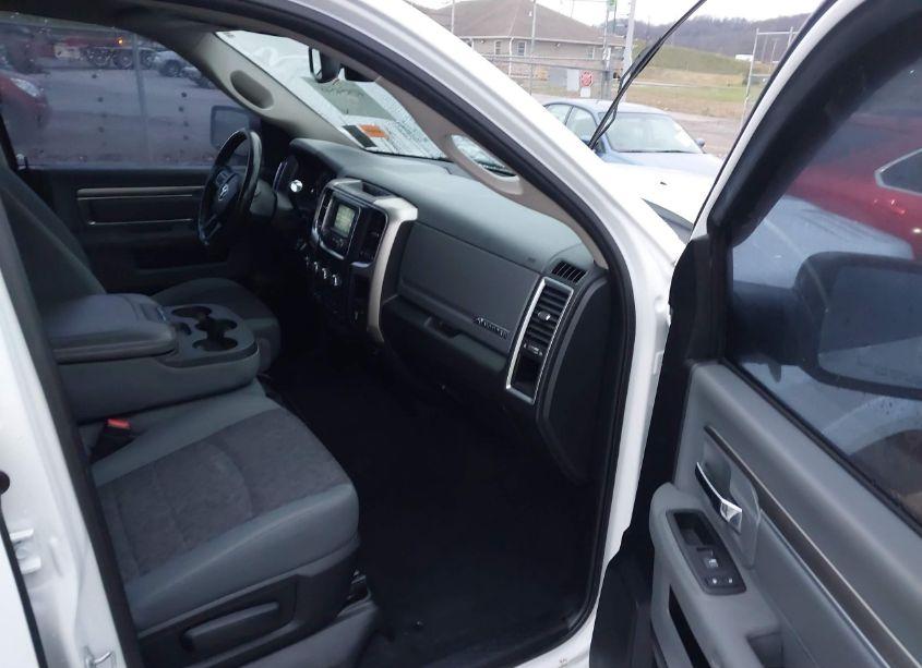 Photo 5 of 2018 Ram 2500 (VIN 3C6UR5DLXJG289238)