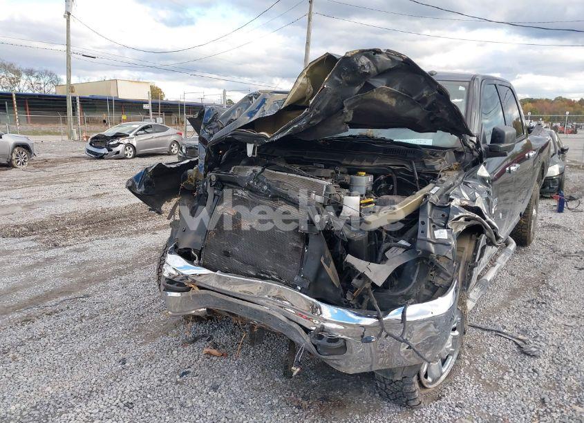 Photo 6 of 2018 Ram 2500 SLT 4X4 6'4 BOX (VIN 3C6UR5DLXJG394233)