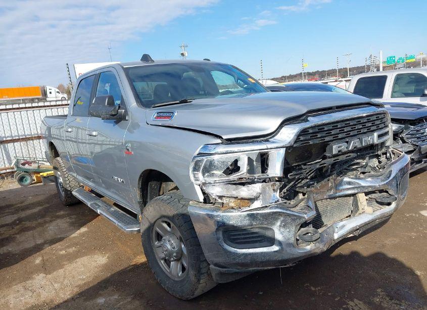 2022 Ram 2500 BIG HORN 4X4 6'4 BOX (VIN 3C6UR5DLXNG436681) main photo