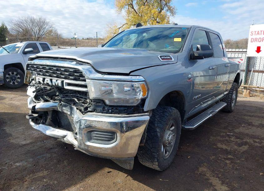 Photo 2 of 2022 Ram 2500 BIG HORN 4X4 6'4 BOX (VIN 3C6UR5DLXNG436681)
