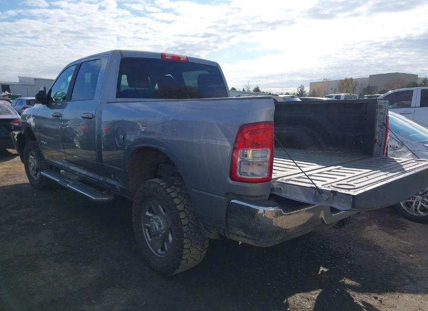 Photo 3 of 2022 Ram 2500 BIG HORN 4X4 6'4 BOX (VIN 3C6UR5DLXNG436681)