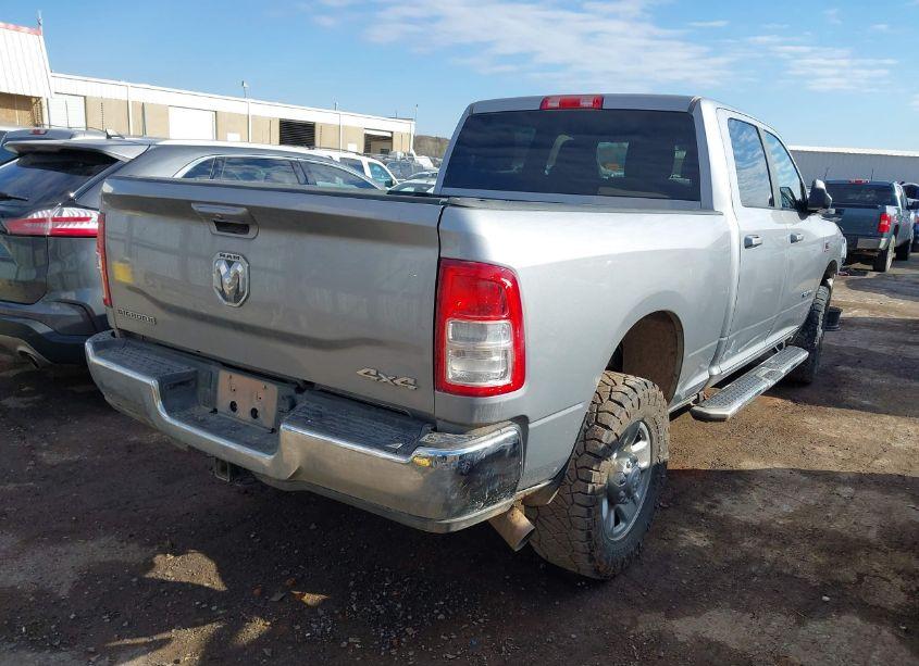 Photo 4 of 2022 Ram 2500 BIG HORN 4X4 6'4 BOX (VIN 3C6UR5DLXNG436681)