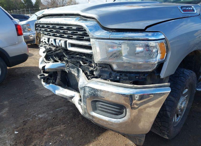 Photo 6 of 2022 Ram 2500 BIG HORN 4X4 6'4 BOX (VIN 3C6UR5DLXNG436681)