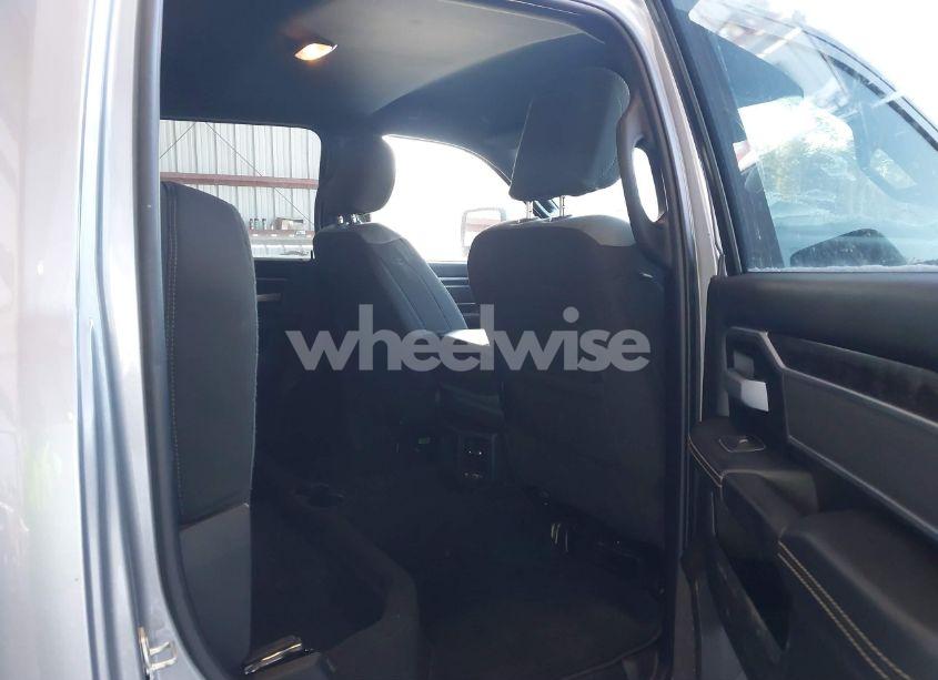 Photo 8 of 2024 Ram 2500 BIG HORN 4X4 6'4 BOX (VIN 3C6UR5DLXRG153848)