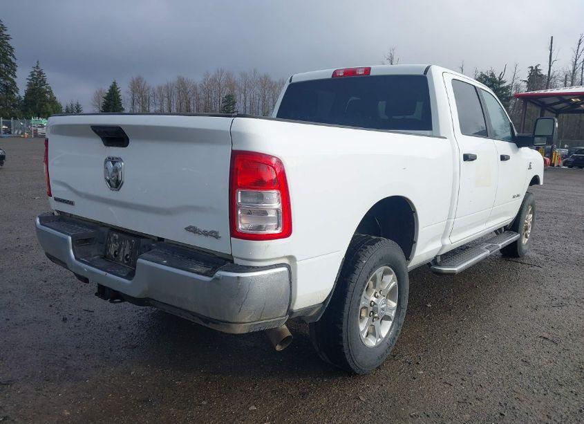 Photo 4 of 2024 Ram 2500 BIG HORN 4X4 6'4 BOX (VIN 3C6UR5DLXRG244716)