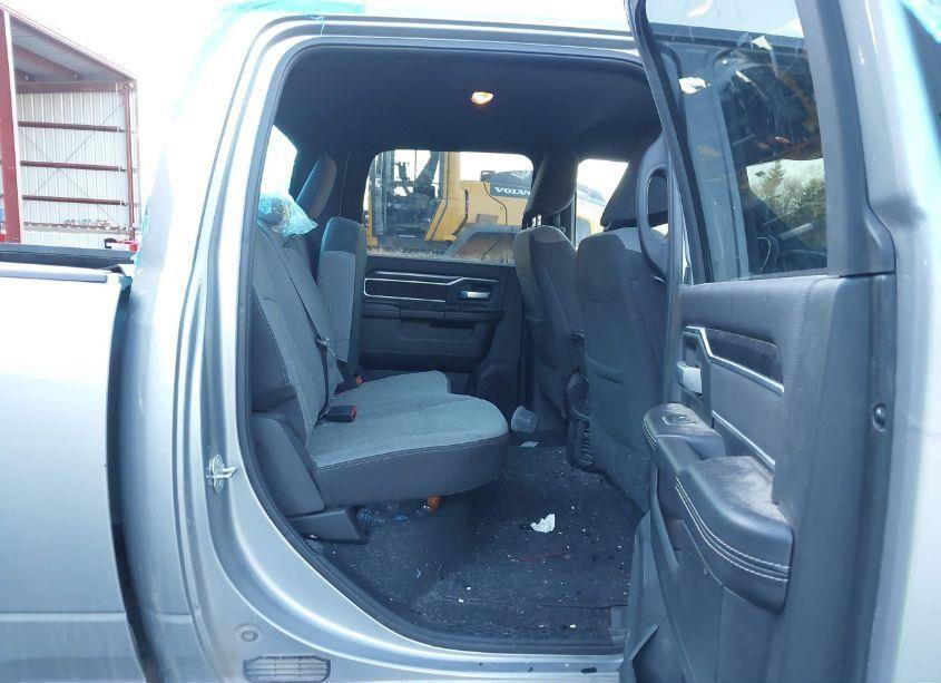 Photo 10 of 2024 Ram 2500 BIG HORN 4X4 6'4 BOX (VIN 3C6UR5DLXRG266537)