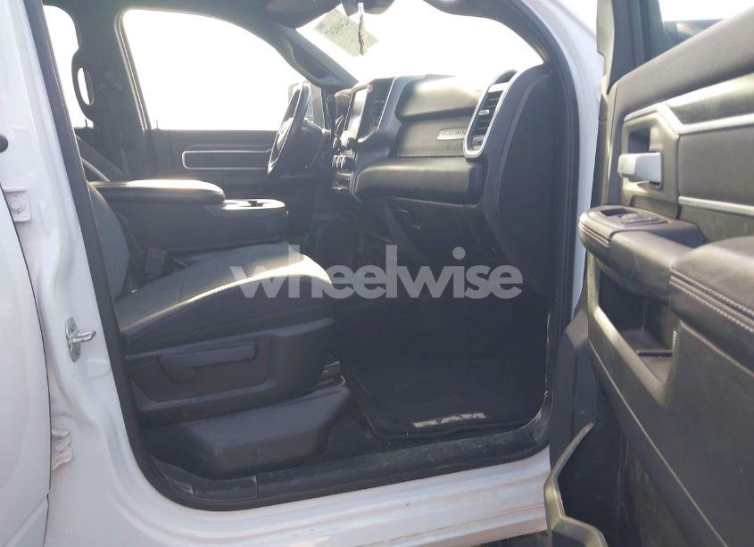 Photo 5 of 2024 Ram 2500 BIG HORN 4X4 6'4 BOX (VIN 3C6UR5DLXRG296296)