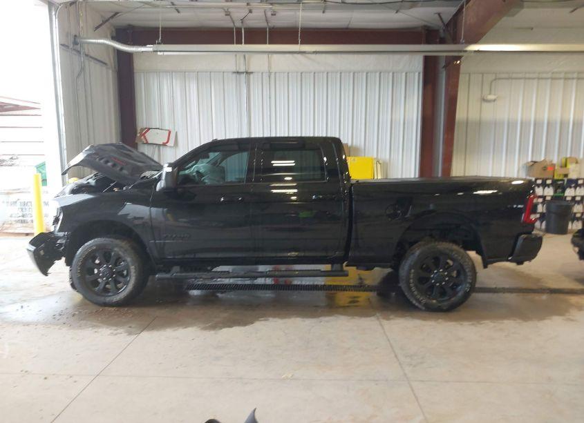 Photo 15 of 2024 Ram 2500 LARAMIE 4X4 6'4 BOX (VIN 3C6UR5FJ4RG133932)