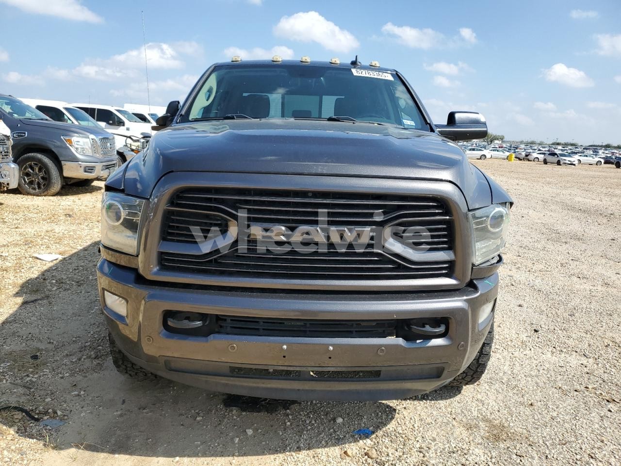 Photo 5 of 2018 RAM 2500 LARAMIE (VIN 3C6UR5FJ7JG205114)
