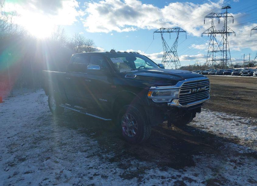 2022 Ram 2500 LARAMIE 4X4 6'4 BOX (VIN 3C6UR5FJ8NG171013) main photo