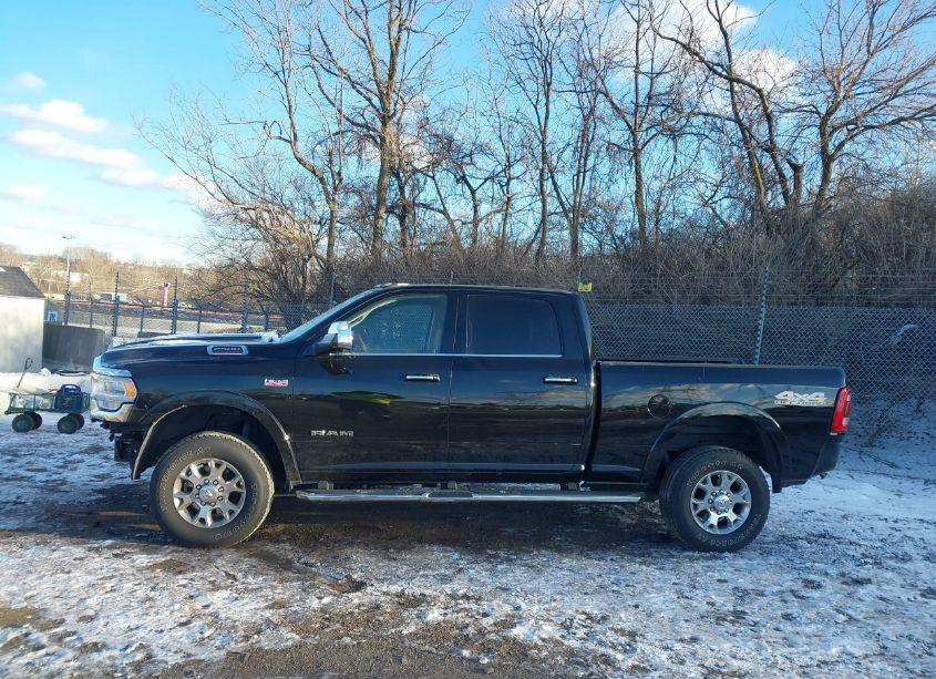 Photo 14 of 2022 Ram 2500 LARAMIE 4X4 6'4 BOX (VIN 3C6UR5FJ8NG171013)