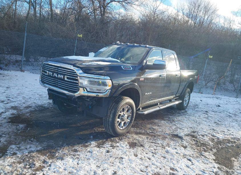 Photo 2 of 2022 Ram 2500 LARAMIE 4X4 6'4 BOX (VIN 3C6UR5FJ8NG171013)