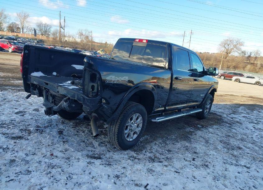 Photo 4 of 2022 Ram 2500 LARAMIE 4X4 6'4 BOX (VIN 3C6UR5FJ8NG171013)