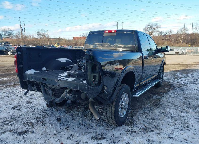 Photo 6 of 2022 Ram 2500 LARAMIE 4X4 6'4 BOX (VIN 3C6UR5FJ8NG171013)