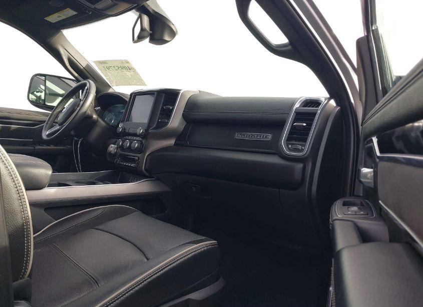 Photo 5 of 2022 Ram 2500 LARAMIE 4X4 6'4 BOX (VIN 3C6UR5FJ8NG370238)