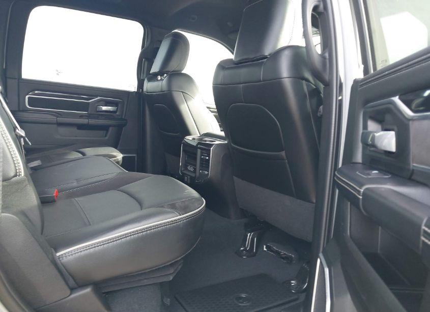 Photo 8 of 2022 Ram 2500 LARAMIE 4X4 6'4 BOX (VIN 3C6UR5FJ8NG370238)