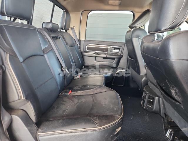 Photo 3 of 2020 RAM 2500 LARAMIE (VIN 3C6UR5FL0LG103674)
