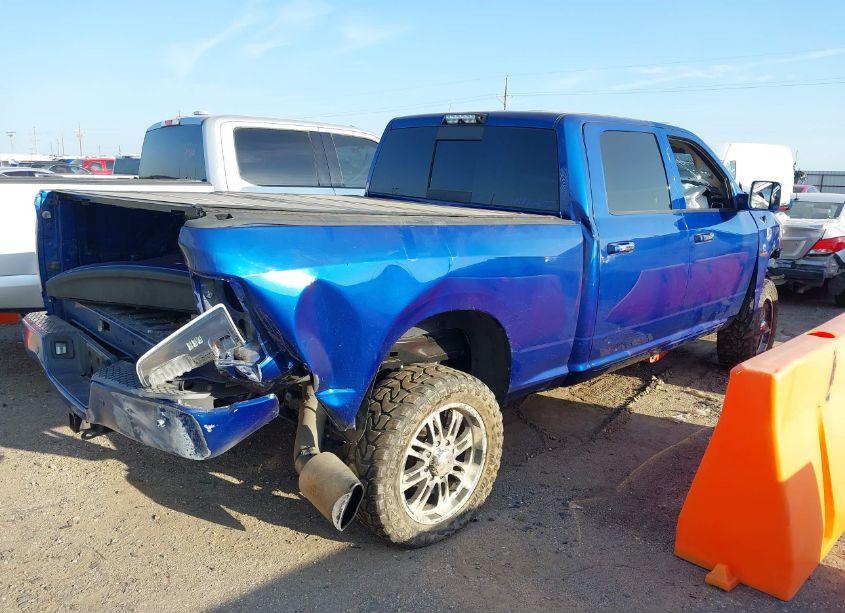 Photo 4 of 2016 Ram 2500 LARAMIE (VIN 3C6UR5FL1GG199062)
