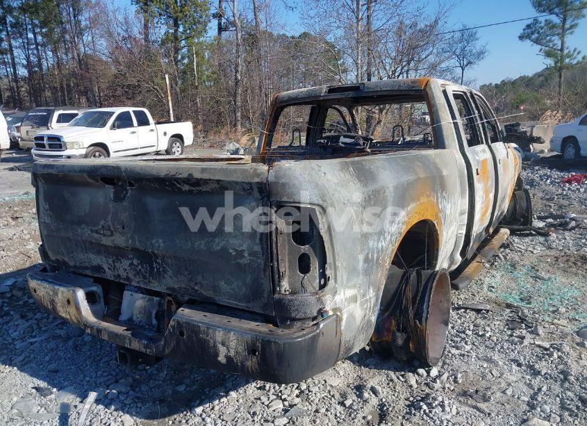 Photo 4 of 2018 Ram 2500 LARAMIE 4X4 6'4 BOX (VIN 3C6UR5FL1JG216479)