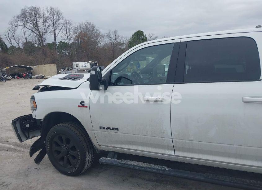 Photo 14 of 2024 Ram 2500 LARAMIE 4X4 6'4 BOX (VIN 3C6UR5FL1RG252877)