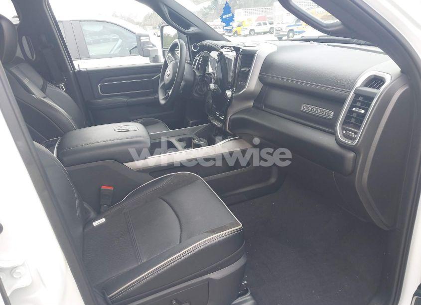 Photo 5 of 2024 Ram 2500 LARAMIE 4X4 6'4 BOX (VIN 3C6UR5FL1RG252877)