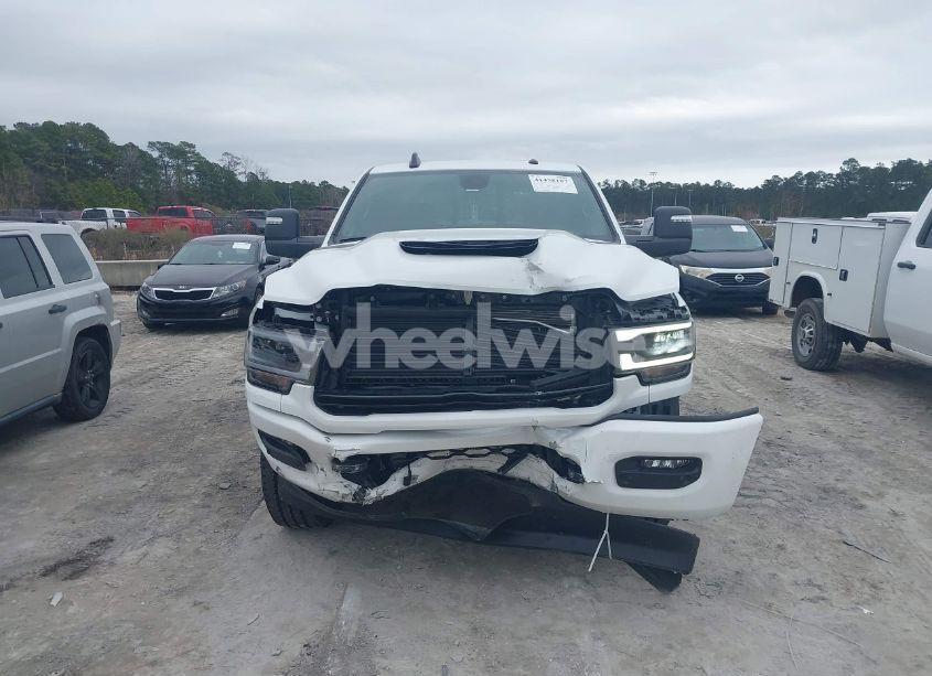 Photo 6 of 2024 Ram 2500 LARAMIE 4X4 6'4 BOX (VIN 3C6UR5FL1RG252877)