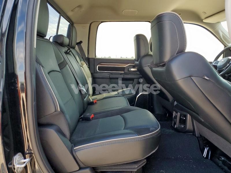 Photo 6 of 2024 RAM 2500 LARAMIE (VIN 3C6UR5FL1RG401983)