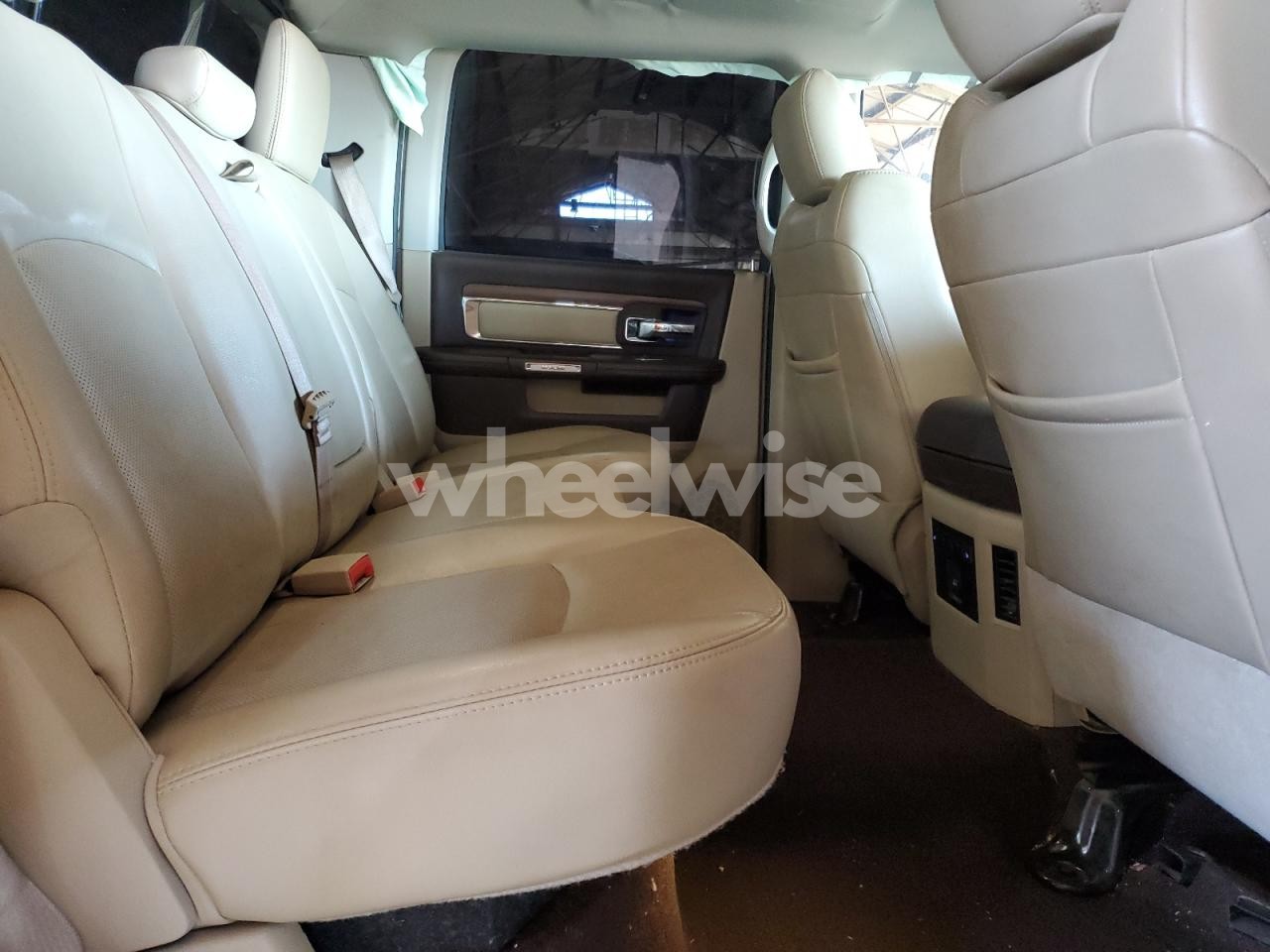 Photo 10 of 2013 RAM 2500 LARAMIE (VIN 3C6UR5FL2DG520795)