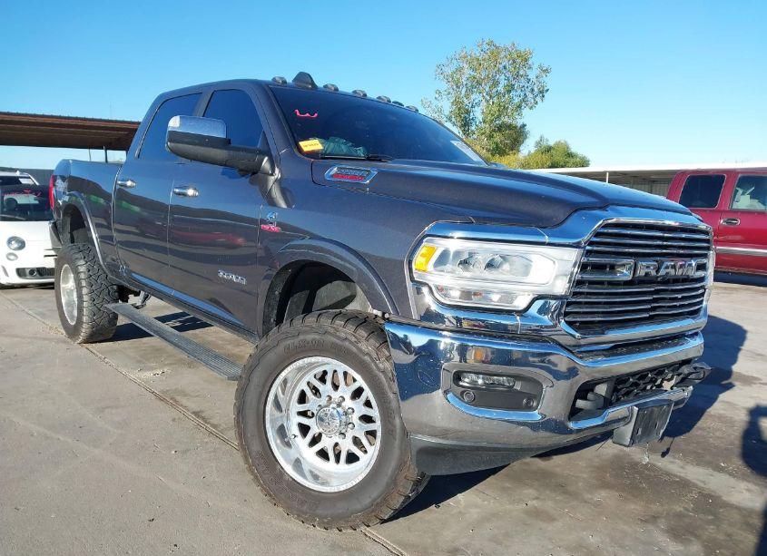 2019 Ram 2500 LARAMIE 4X4 6'4 BOX (VIN 3C6UR5FL3KG635161) main photo