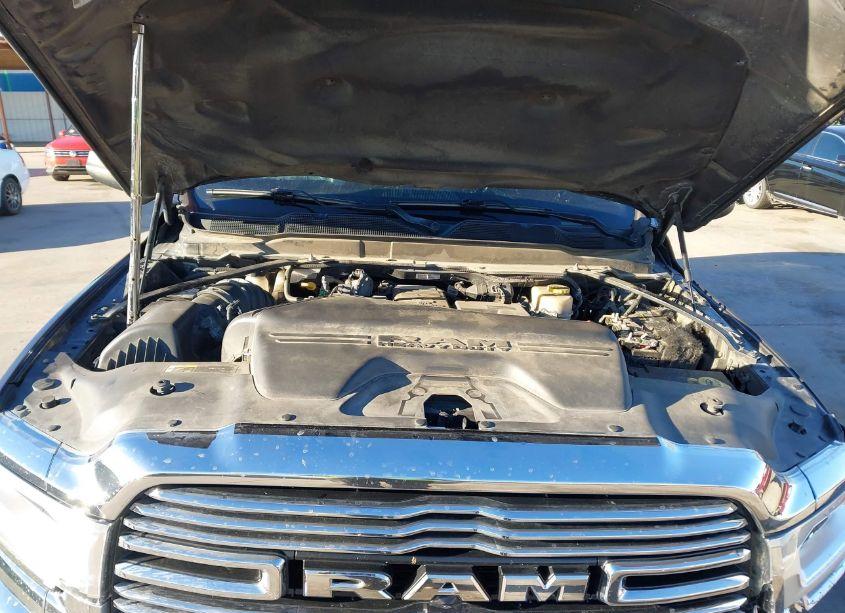 Photo 10 of 2019 Ram 2500 LARAMIE 4X4 6'4 BOX (VIN 3C6UR5FL3KG635161)