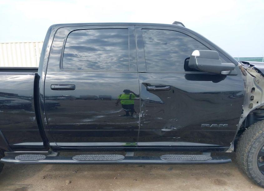 Photo 12 of 2020 Ram 2500 LARAMIE 4X4 6'4 BOX (VIN 3C6UR5FL3LG124681)