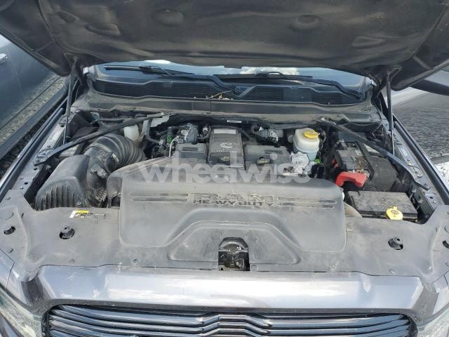 Photo 2 of 2022 RAM 2500 LARAMIE (VIN 3C6UR5FL3NG323006)