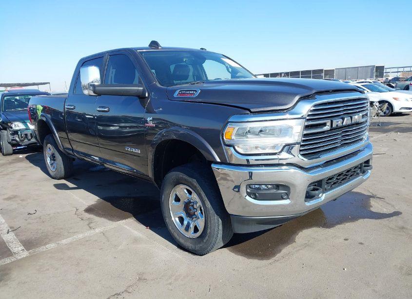 2022 Ram 2500 LARAMIE 4X4 6'4 BOX (VIN 3C6UR5FL4NG325945) main photo