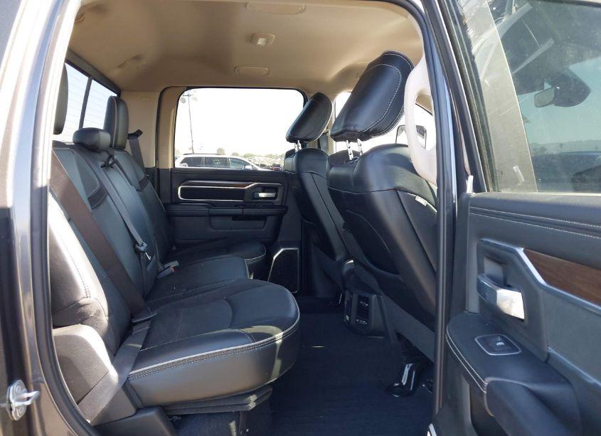 Photo 8 of 2022 Ram 2500 LARAMIE 4X4 6'4 BOX (VIN 3C6UR5FL4NG325945)