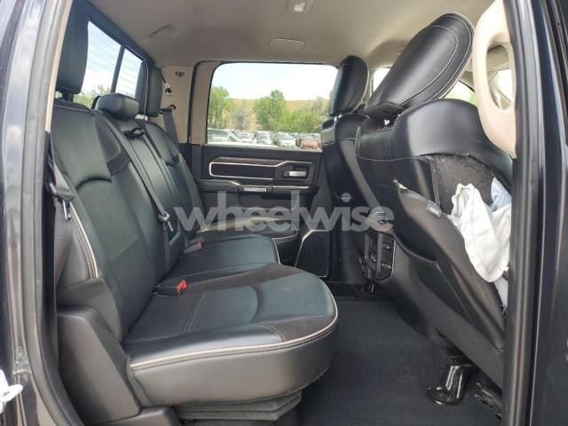 Photo 12 of 2019 RAM 2500 LARAMIE (VIN 3C6UR5FL5KG534624)