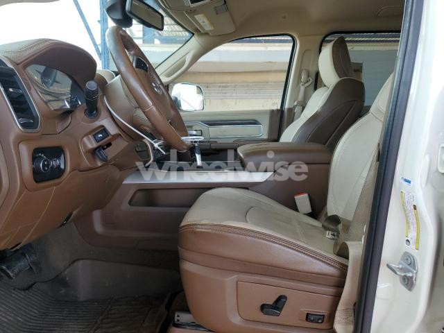 Photo 2 of 2020 RAM 2500 LARAMIE (VIN 3C6UR5FL6LG222541)