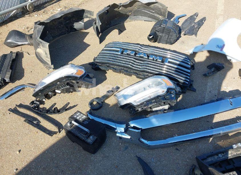 Photo 20 of 2024 Ram 2500 LARAMIE 4X4 6'4 BOX (VIN 3C6UR5FL6RG181448)