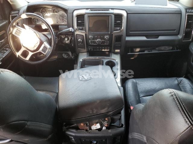 Photo 3 of 2018 RAM 2500 LARAMIE (VIN 3C6UR5FL7JG177705)