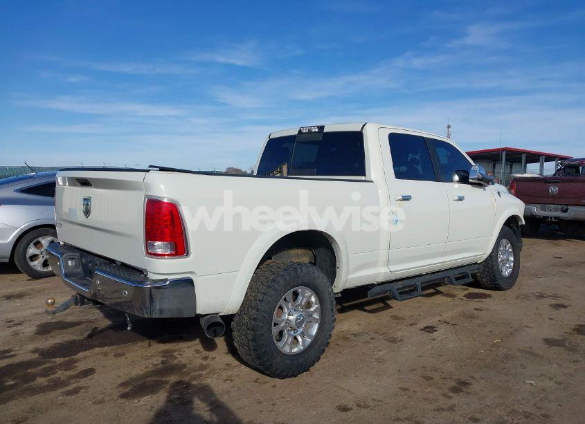 Photo 4 of 2018 Ram 2500 LARAMIE 4X4 6'4 BOX (VIN 3C6UR5FL7JG296371)