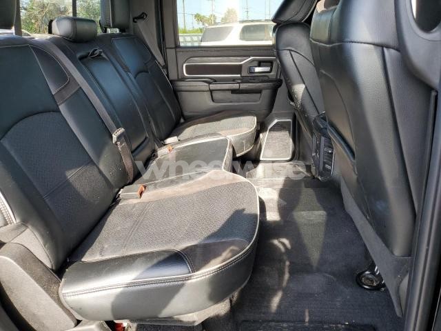 Photo 6 of 2024 RAM 2500 LARAMIE (VIN 3C6UR5FL7RG203778)