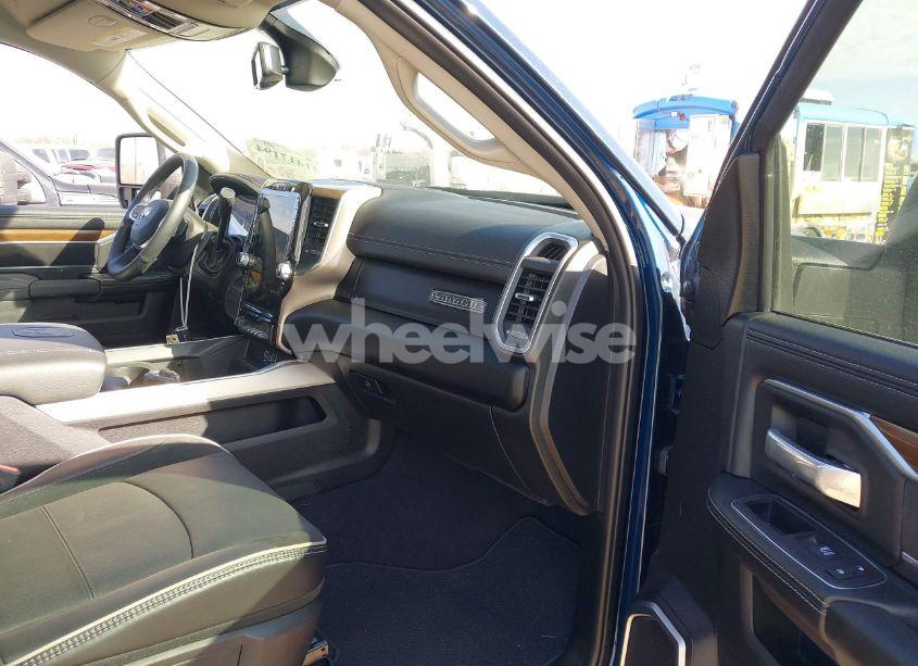 Photo 5 of 2024 Ram 2500 (VIN 3C6UR5FL7RG349601)