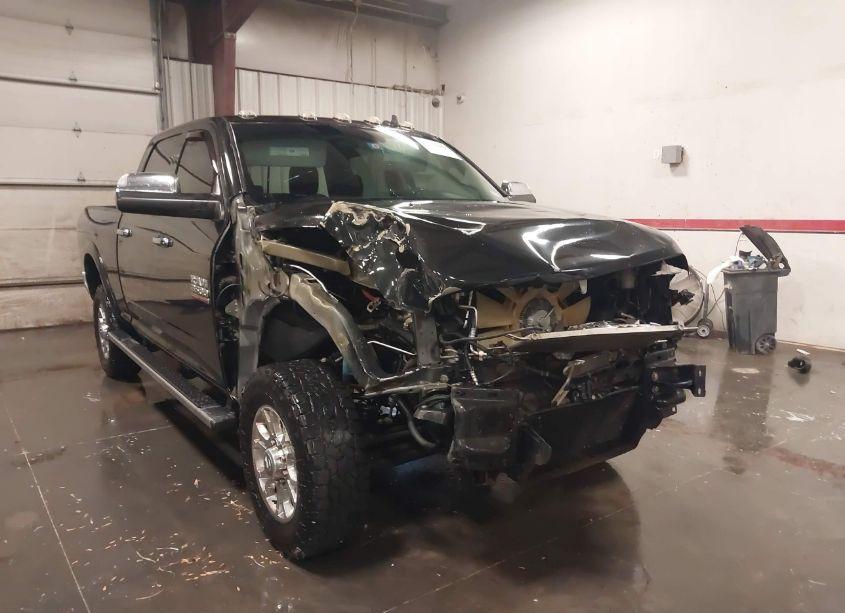 Photo 6 of 2018 Ram 2500 LARAMIE 4X4 6'4 BOX (VIN 3C6UR5FL8JG296749)