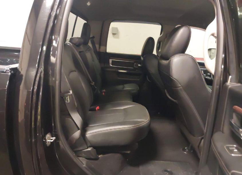 Photo 8 of 2018 Ram 2500 LARAMIE 4X4 6'4 BOX (VIN 3C6UR5FL8JG296749)